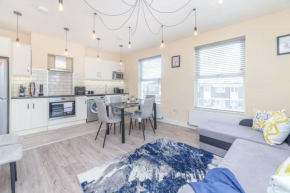 Modern stylish 2 bedroom apartment in East London